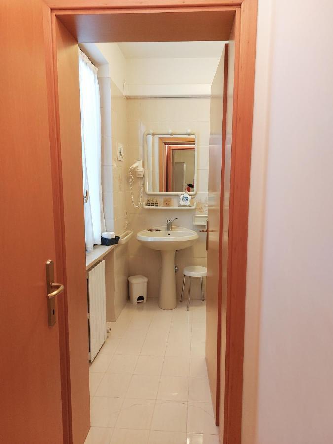 Hotel Valbella Bardolino Dış mekan fotoğraf