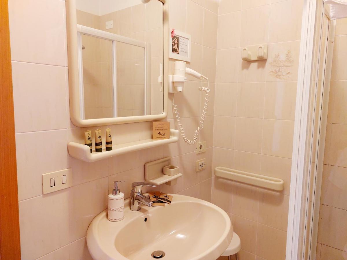 Hotel Valbella Bardolino Dış mekan fotoğraf